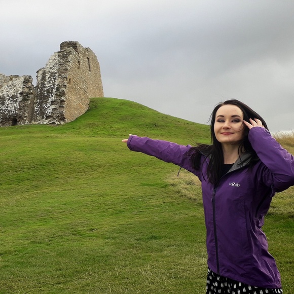 Meet your Posher, Amanda - Picture 5 of 7